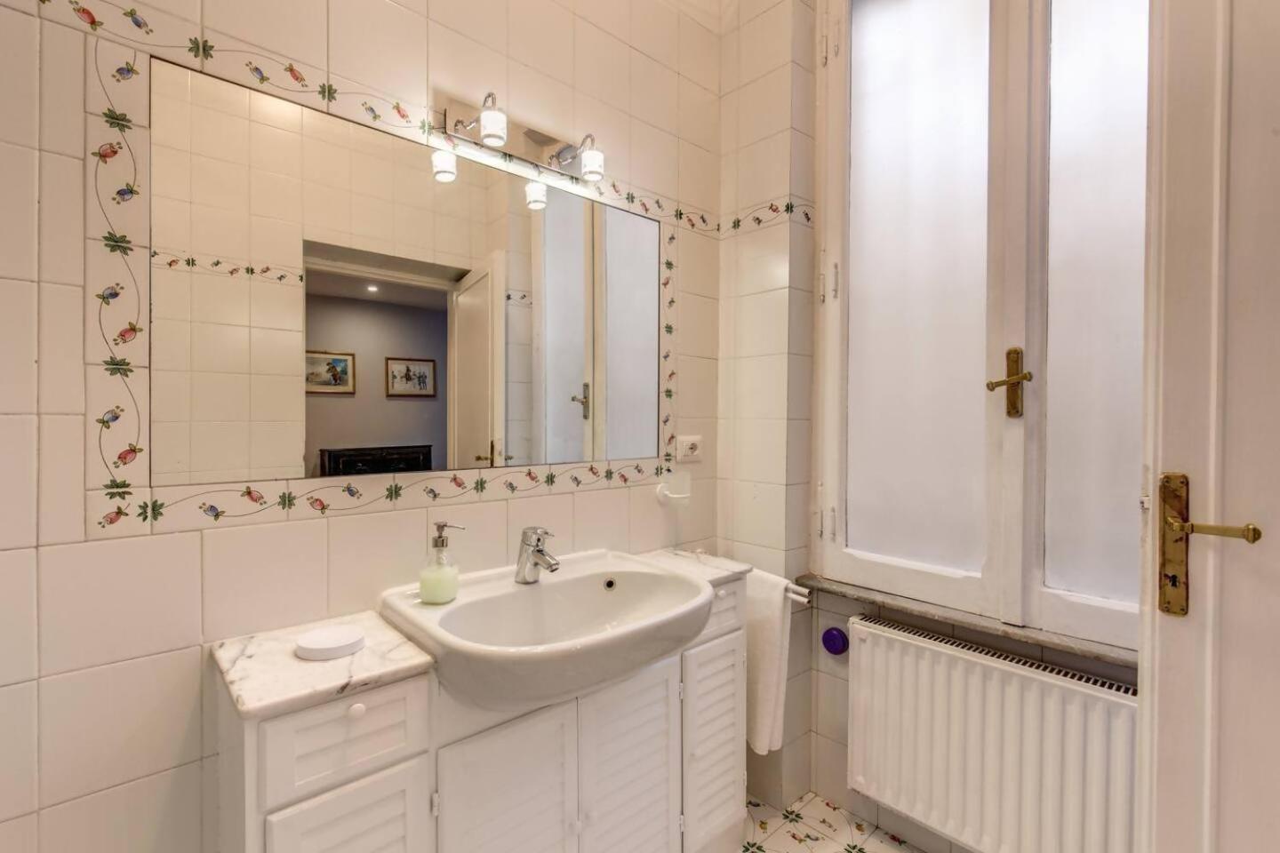 Lovely comfortable flat in Vatican Ellebielle Casa Scipioni Roma Esterno foto